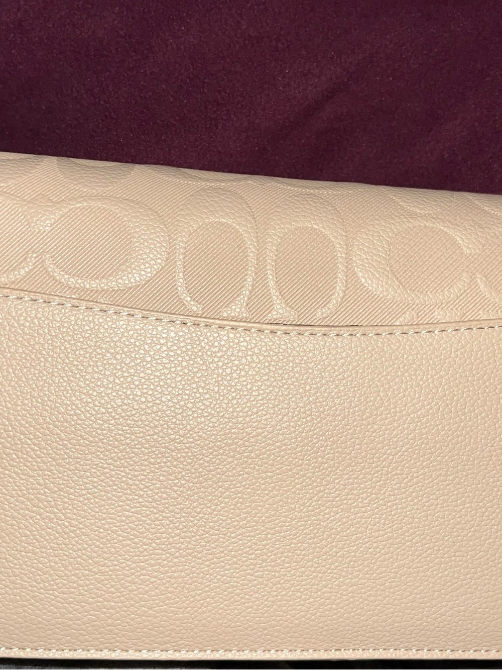 Pebbled Leather Signature C Shoulder Bag in Beige - Picture 3 of 7